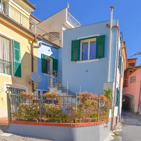 Tra Le Volte E Il Mare - Casa Vacanze Lägenhet Loano